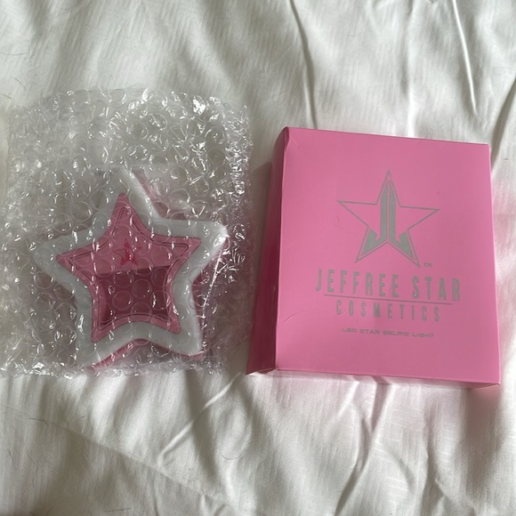 Jeffree Star LED Star Selfie Light - Picture 3 of 4